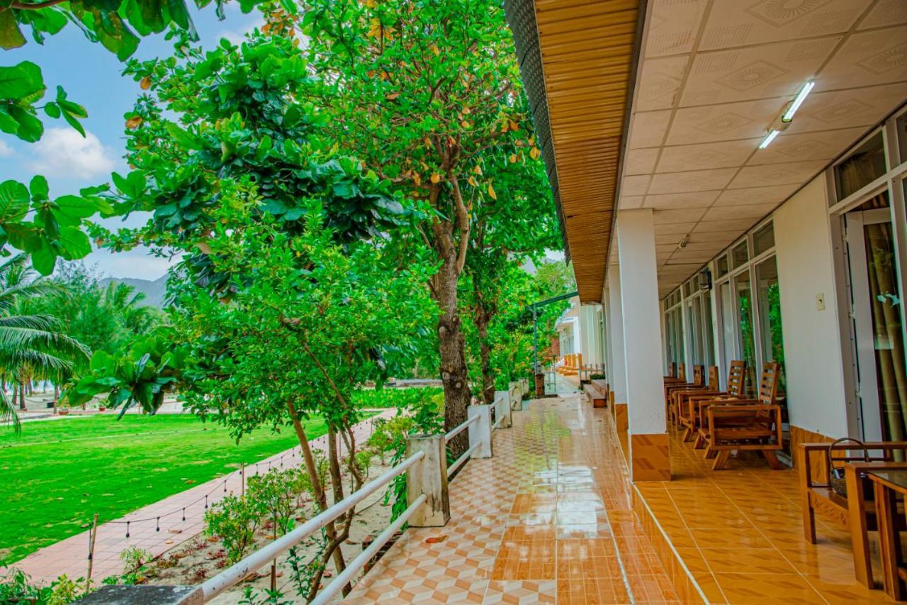 Thien Tan Hotel Chi Khu Co Ong エクステリア 写真